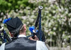 piper playing bagpipes
