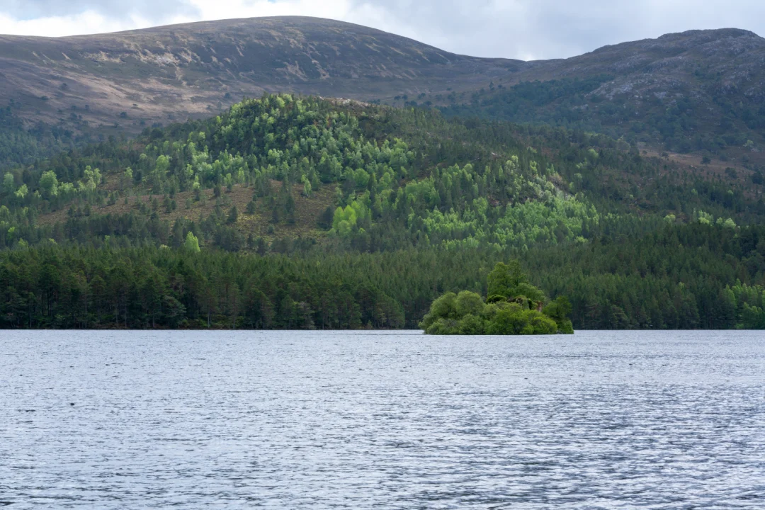 What mountains are in the Cairngorms