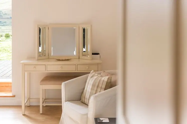 details of interior bedroom